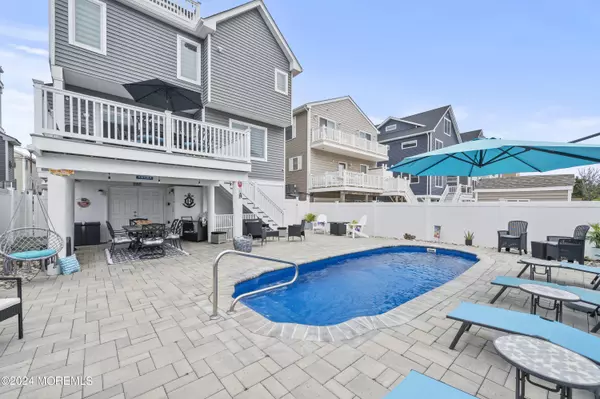 Ortley Beach, NJ 08751,8 9th Avenue