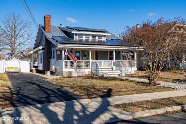 40 Seward Avenue, Toms River, NJ 08753