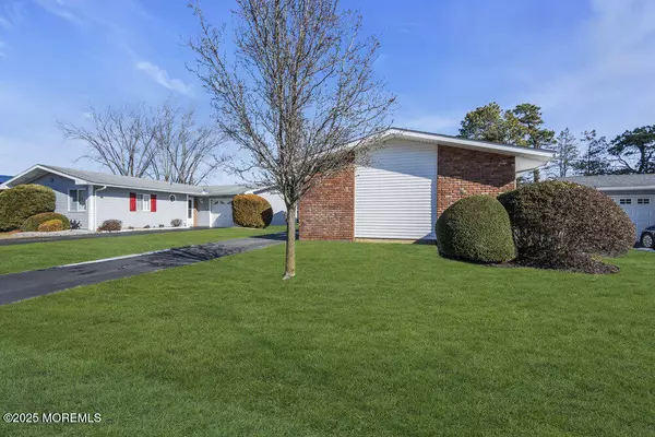 76 Clay Circle, Brick, NJ 08724