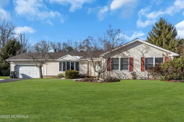 Jackson, NJ 08527,8 Crest Road