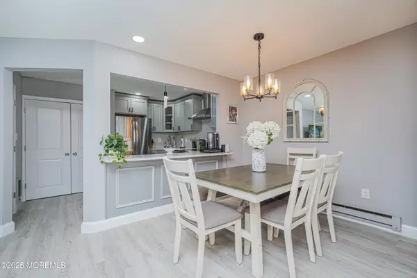 Red Bank, NJ 07701,108 Manchester Court