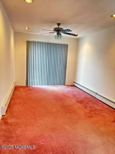 Toms River, NJ 08757,18 Tropicana Court