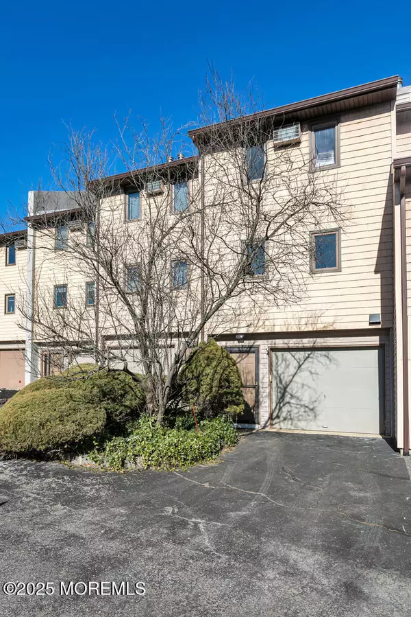 Highlands, NJ 07732,164 Linden Avenue #23 C