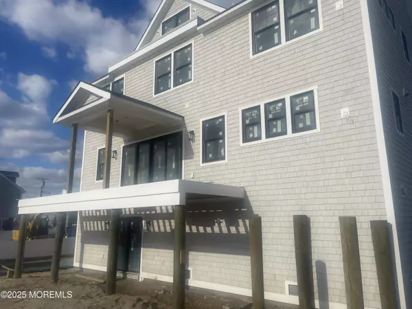 Mantoloking, NJ 08738,309 Bay Lane