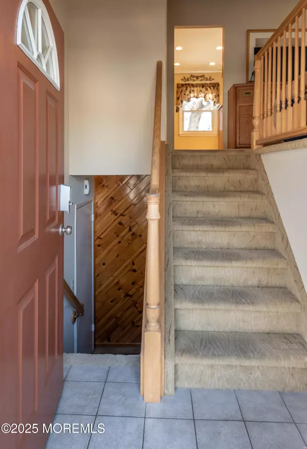 Bayville, NJ 08721,44 Woodland Road