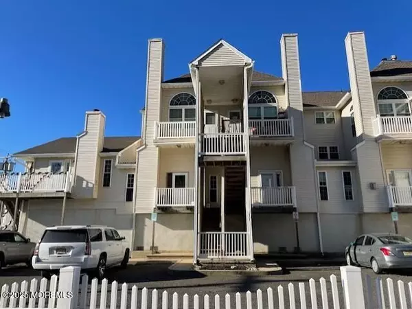 11 Raritan Avenue #8, Keansburg, NJ 07734