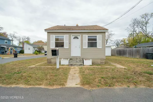 Keansburg, NJ 07734,53 Frederick Place