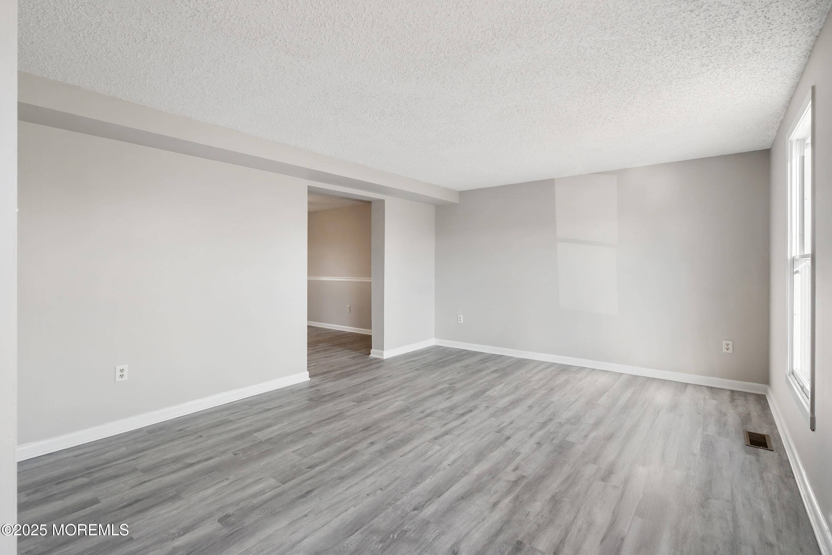 Barnegat, NJ 08005,6 Surf Court