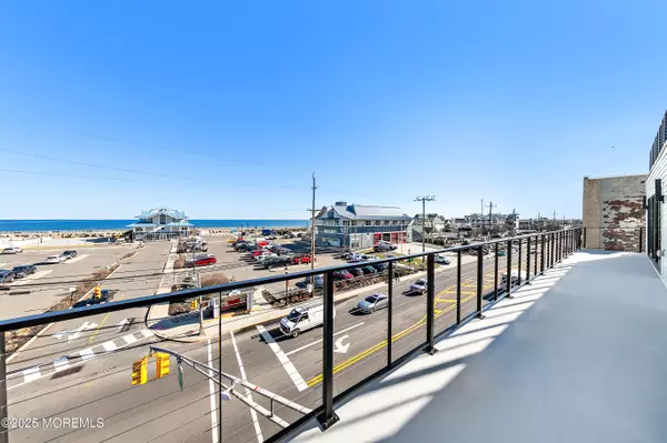 Sea Bright, NJ 07760,1080 Ocean Avenue #301