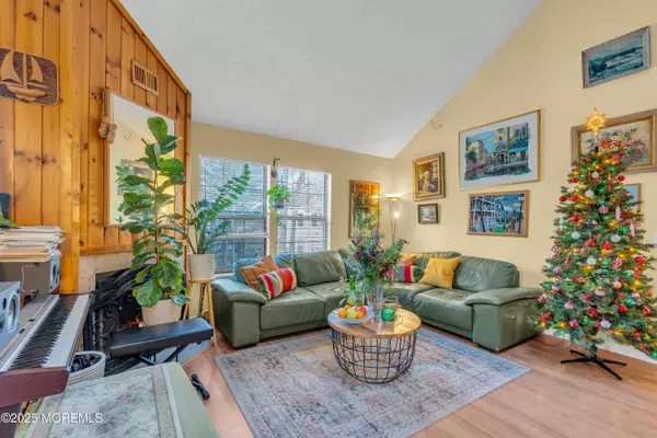 Jackson, NJ 08527,401 Owls Nest Court