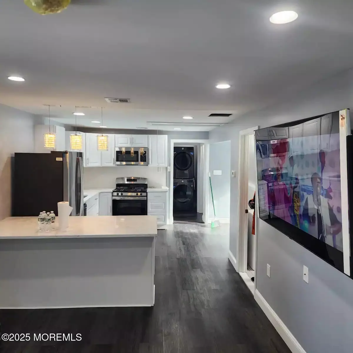 Aberdeen, NJ 07747,86 Kennedy Avenue