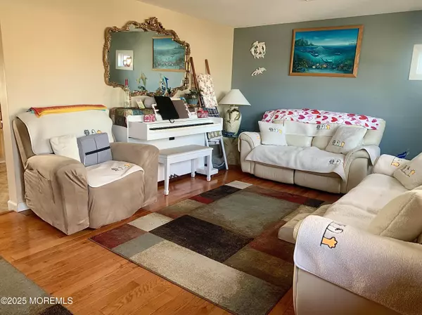 Forked River, NJ 08731,746 Montauk Drive