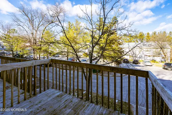 Lakewood, NJ 08701,32 Louisburg Sq Square