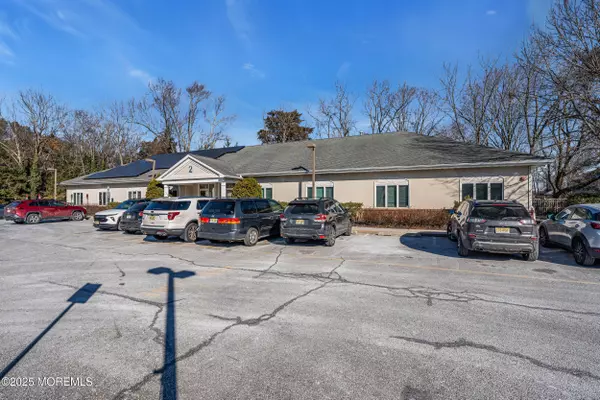 508 Lakehurst Road #201, Toms River, NJ 08755