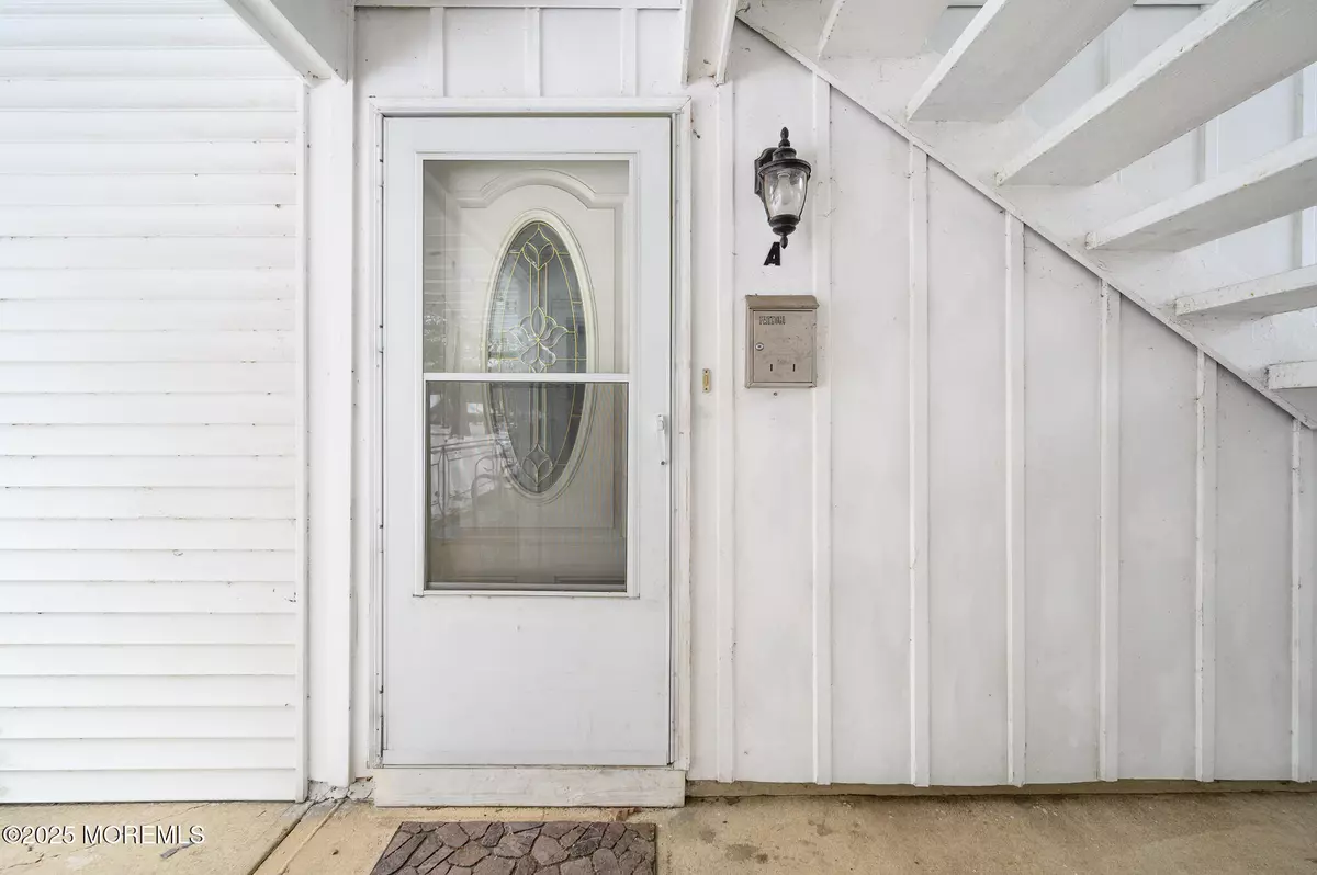 Lakewood, NJ 08701,46 Cambridge Court