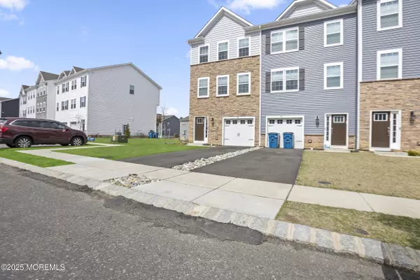 Jackson, NJ 08527,299 Mantoloking Drive