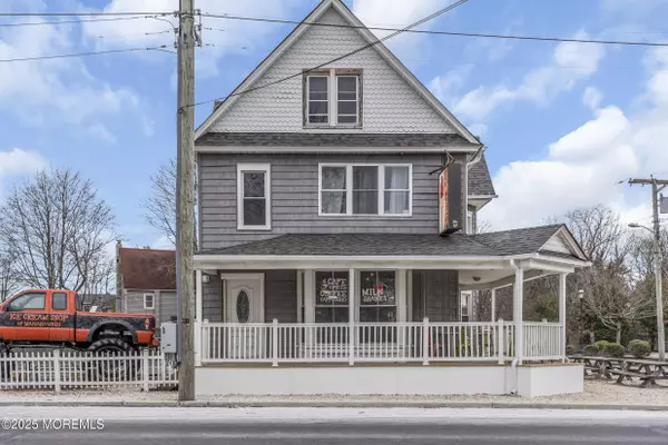 Manahawkin, NJ 08050,59 N Main Street