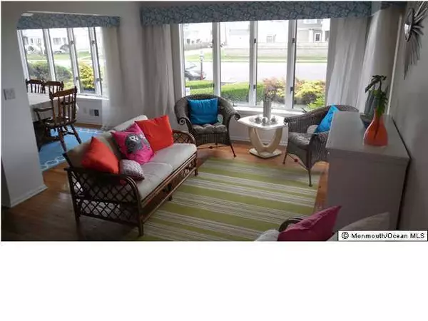 Avon-by-the-sea, NJ 07717,7 Lincoln Avenue