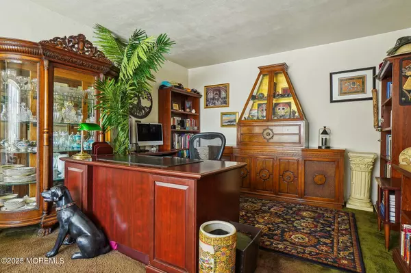 Hazlet, NJ 07730,59 Briscoe Terrace