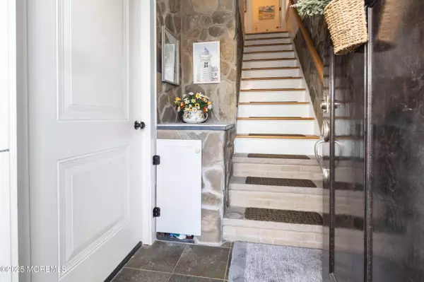 Sea Bright, NJ 07760,6 New Street