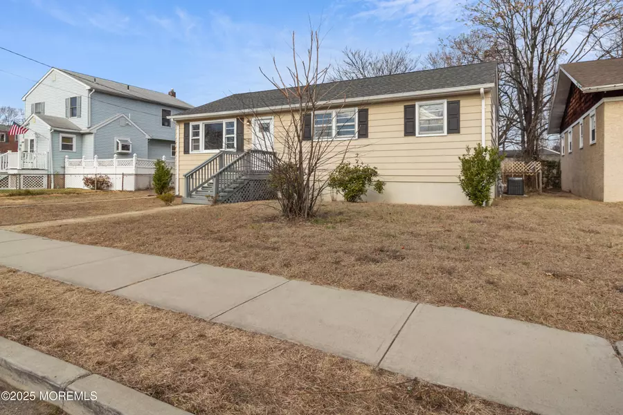 101 Manning Place, Keansburg, NJ 07734