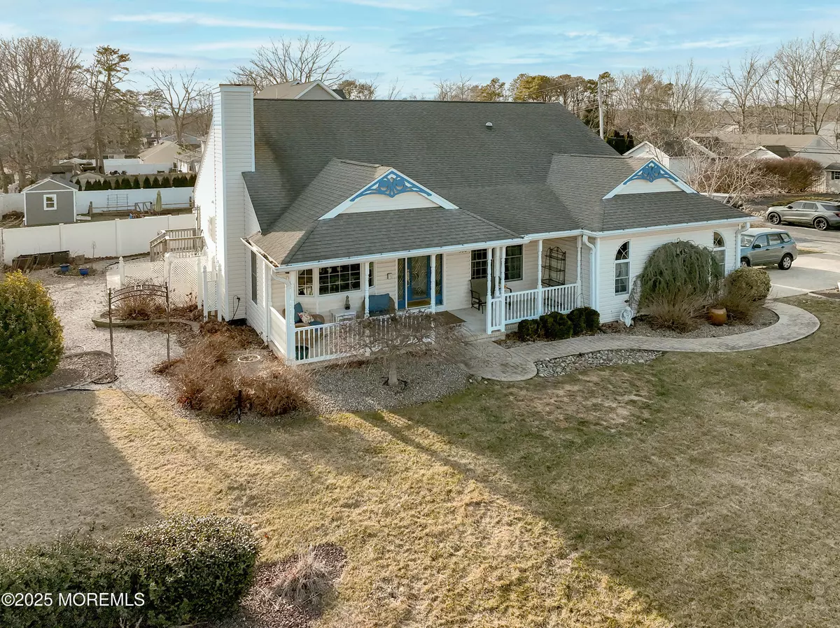 Manahawkin, NJ 08050,366 Mermaid Drive