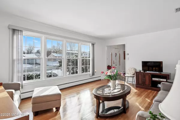 Matawan, NJ 07747,17 Porsche Drive