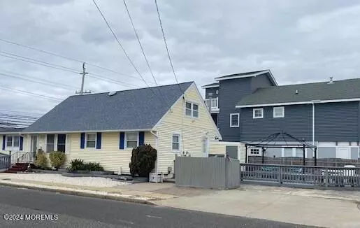 Long Beach Twp, NJ 08008,1 E 29th Street