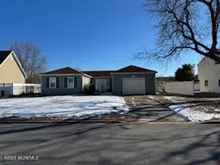 Lanoka Harbor, NJ 08734,28 Bayberry Drive