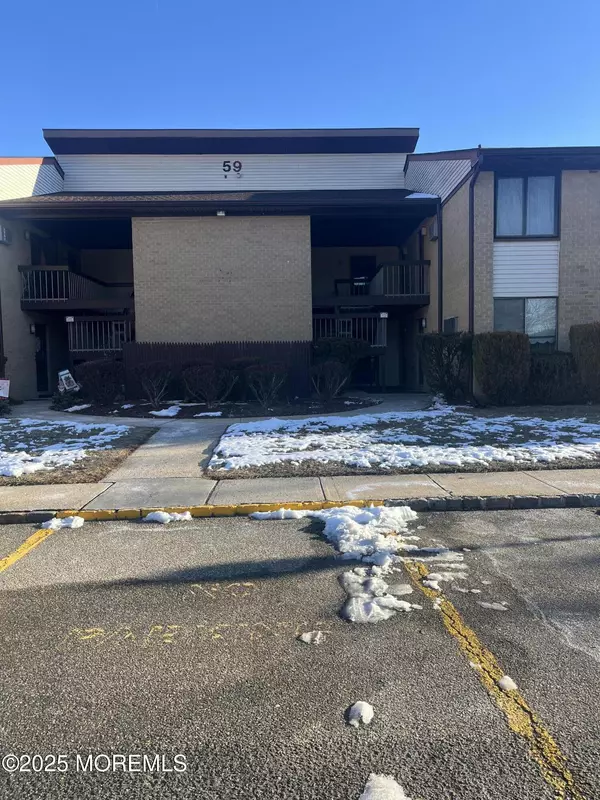 59 Amberly Drive #C, Manalapan, NJ 07726