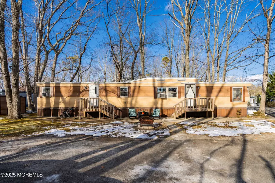 41 Marcia Memorial Circle, Jackson, NJ 08527