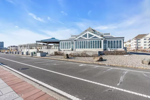 Long Branch, NJ 07740,33 Cooper Avenue #110