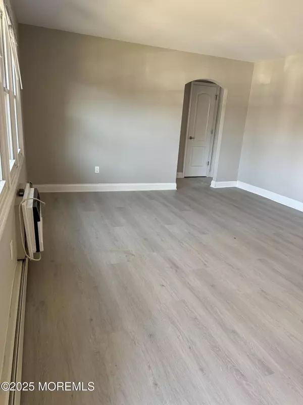 Atlantic Highlands, NJ 07716,96 East Avenue #19