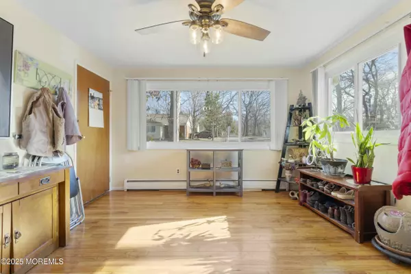 Manchester, NJ 08759,3 Dove Street #B