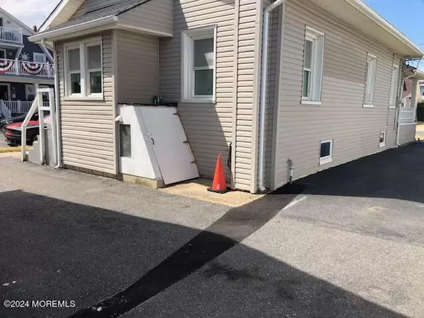 Belmar, NJ 07719,111 17th Avenue
