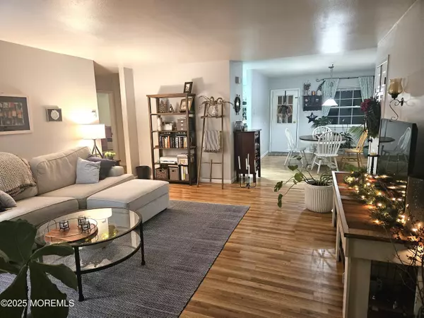 Eatontown, NJ 07724,119 White Street #B