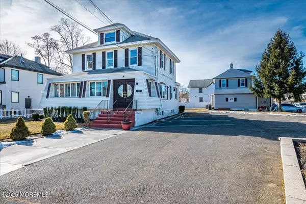 364 Shrewsbury Avenue, Red Bank, NJ 07701