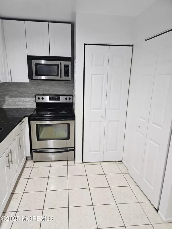 Red Bank, NJ 07701,130 Tower Hill Drive