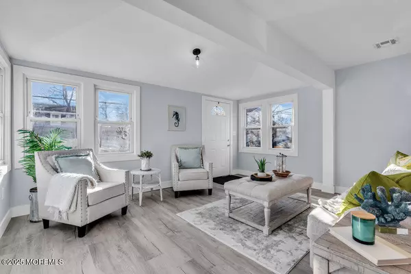 Keansburg, NJ 07734,45 Collins Street