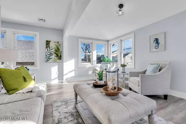 Keansburg, NJ 07734,45 Collins Street