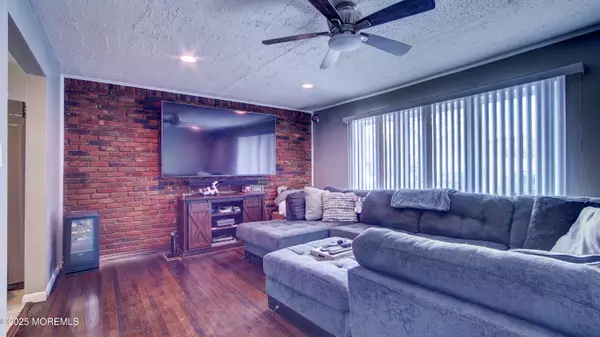 Avenel, NJ 07001,1066 Mereline Avenue