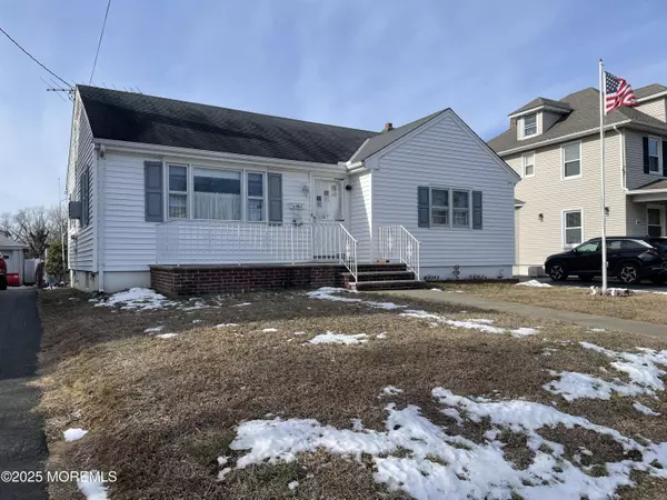 Keyport, NJ 07735,107 Beers Street