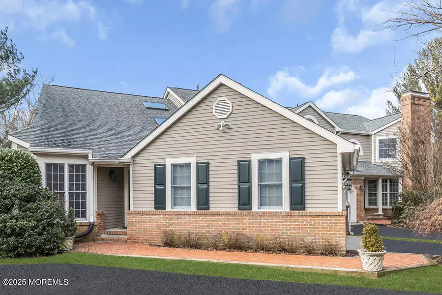 132 Silvermist Court, Little Silver, NJ 07739