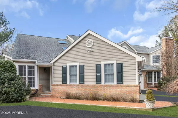 132 Silvermist Court, Little Silver, NJ 07739