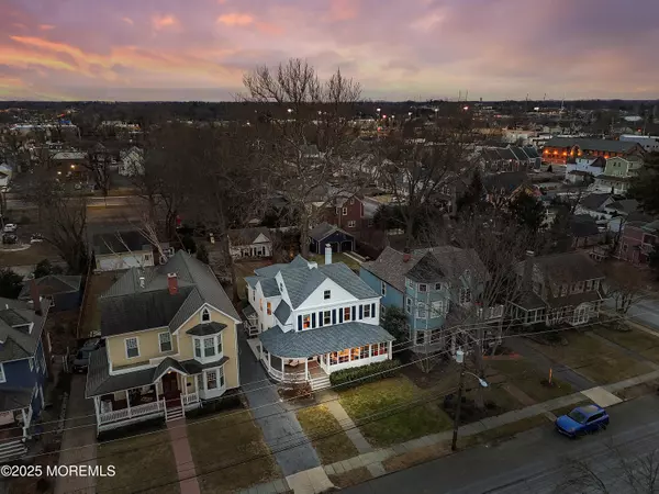 Red Bank, NJ 07701,31 Irving Place