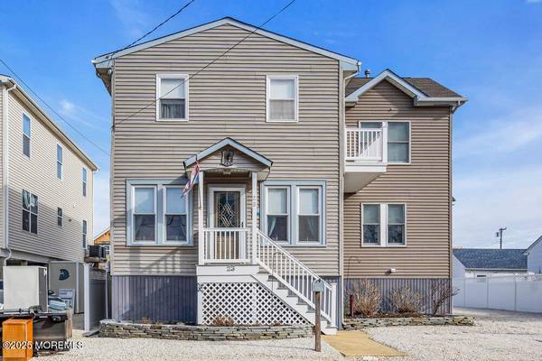 23 W Winifred Avenue, Long Beach Twp, NJ 08008