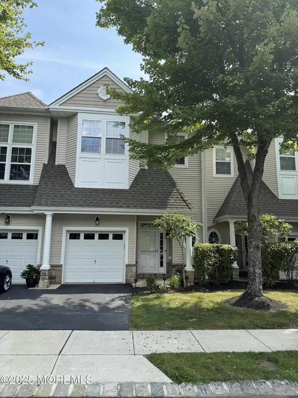 19 Ocean Breeze Court, Manahawkin, NJ 08050