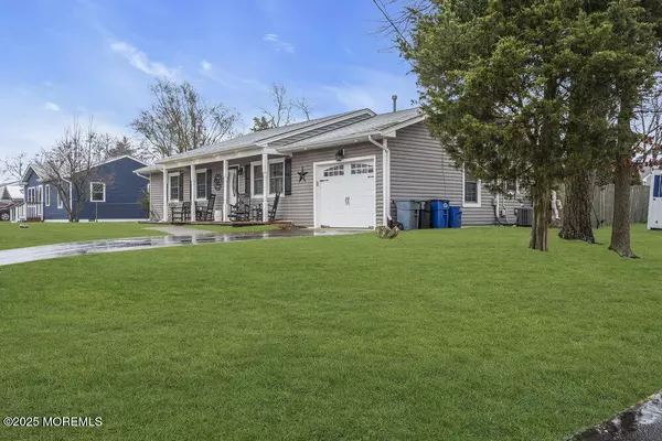 Forked River, NJ 08731,1001 E Panama Court