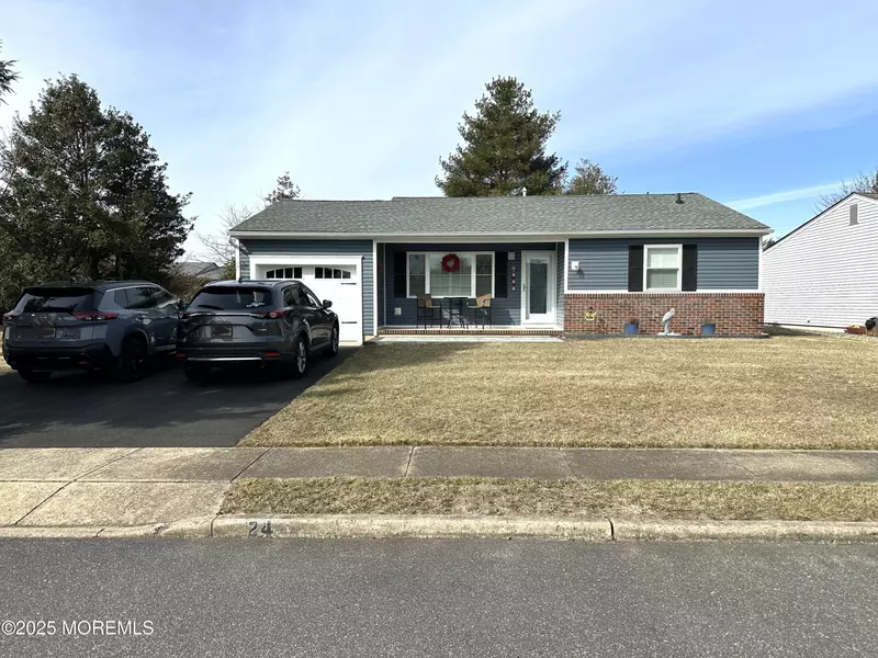 24 Carlisle Road, Toms River, NJ 08757