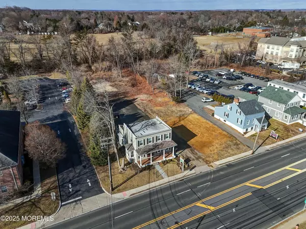 Shrewsbury Boro, NJ 07702,806812 Broad Street